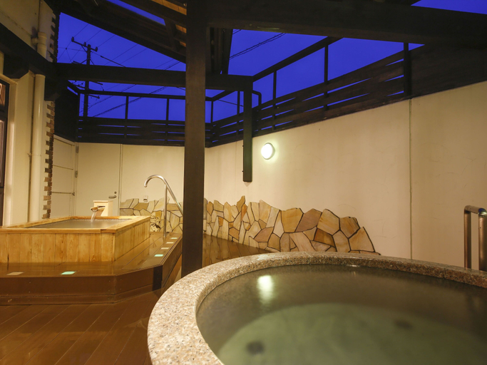 Bathroom 4, Bishoku no Kakurega Provence, Shima