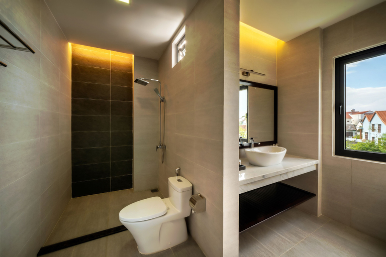 Bathroom 4, Serene River Villa, Da Nang
