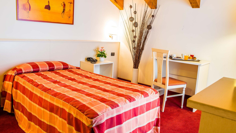 Bedroom 3, Hotel Gallia, Torino
