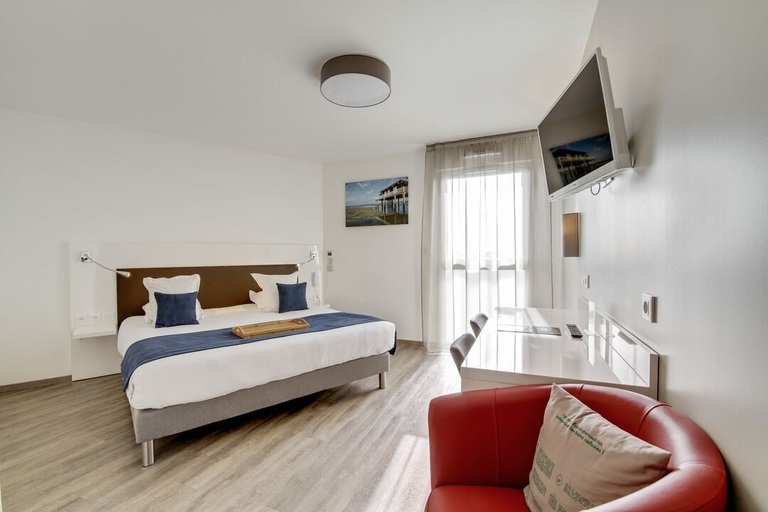 Bedroom 3, All Suites Appart Hôtel | Bordeaux - Pessac, Gironde