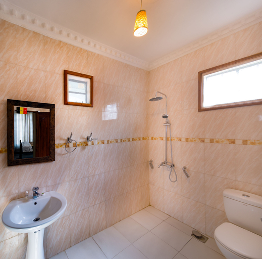 Bathroom 3, The Lodge Tellamande, Arusha Urban
