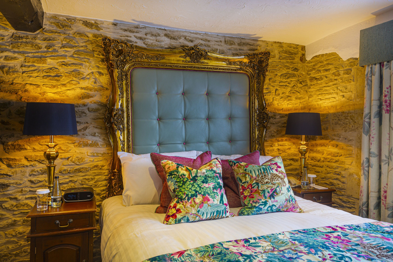 Bedroom 2, The Bell Inn Hotel, Stilton, Cambridgeshire, Cambridgeshire