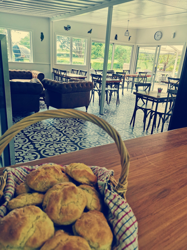 Food & Drinks 5, The Waterlily Gardens, Hauraki