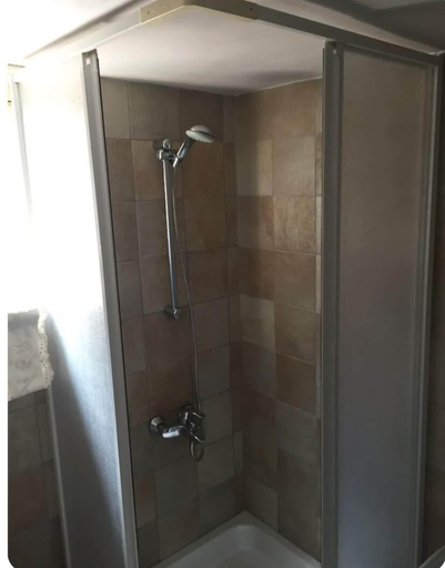 Bathroom 3, Unique 2 bedroom modern apartment