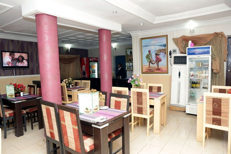 Food & Drinks 4, Onyx Hotel and Apartments, AbujaMun