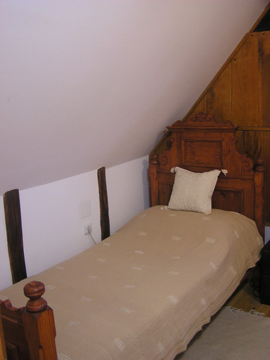 Bedroom 2, Tradicije Čigoč, Sisak