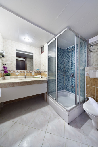 Bathroom 4, Golden Age Crystal Bodrum, Bodrum