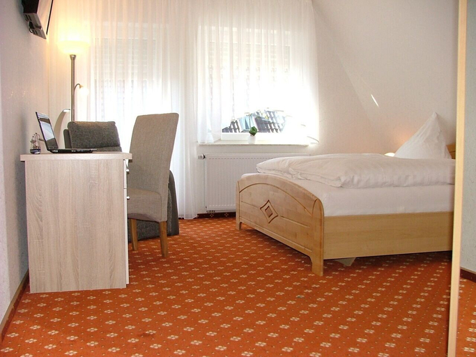 Bedroom 2, Hotel Garni Thule, Wittmund