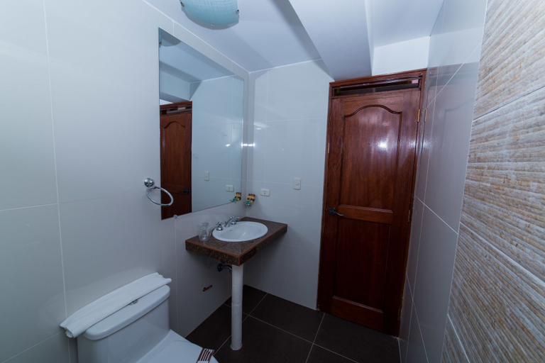 Bathroom 5, Hotel Santuario Machu Picchu, Urubamba