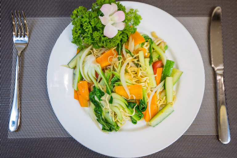 Food & Drinks 7