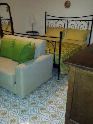 Bedroom 4, Bed & Breakfast Massico, Napoli
