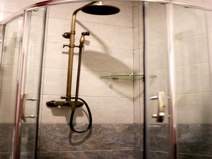 Bathroom 4, 161 Lama Temple Courtyard Hotel, Beijing