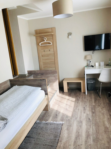 Bedroom 2, Wöllbacher Tor, Lahn-Dill-Kreis
