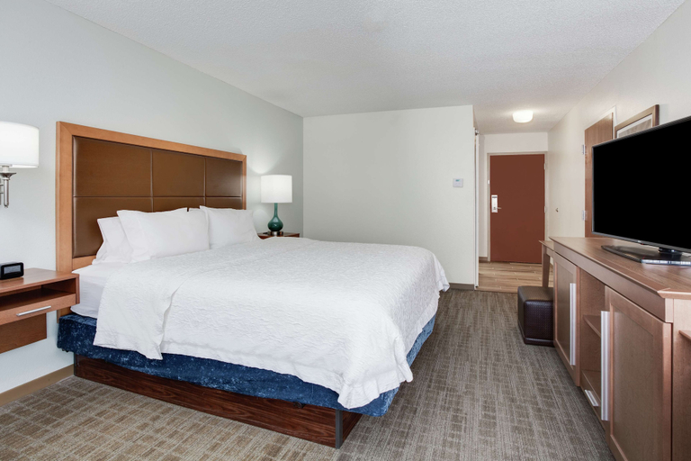 Bedroom 4, Hampton Inn Orlando International Drive/Convention Center, Orange