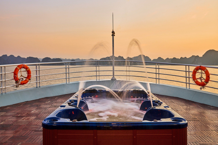 Sport & Beauty, Lan Ha Legend Cruise, Hạ Long