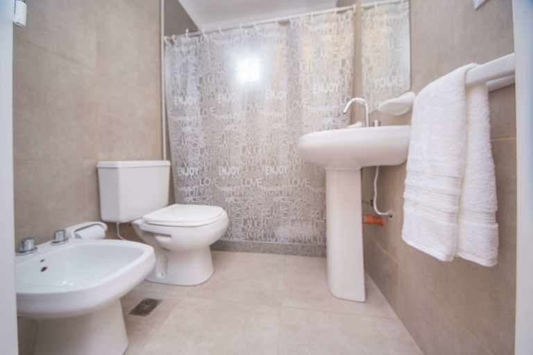 Bathroom, Rent Venezuela CA5, Capital