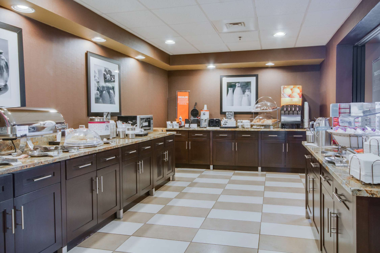 Food & Drinks 5, Hampton Inn & Suites Las Cruces I-25, Dona Ana
