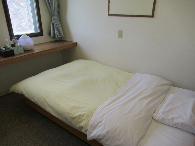 Bedroom 3, Hotel Crown Hills Kitami Annex, Kitami