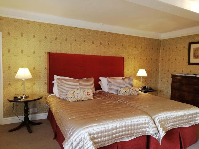 Bedroom 2, Carrick's At Castle Farm, Norfolk