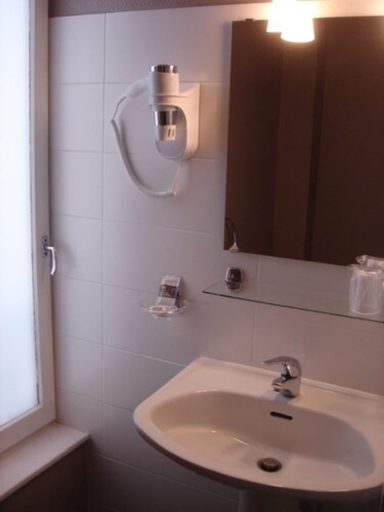 Bathroom 4, Hôtel Tête d'Or, Rhône