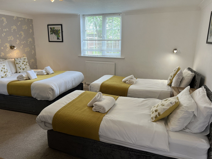 Bedroom 2, East Ayton Lodge Hotel, North Yorkshire