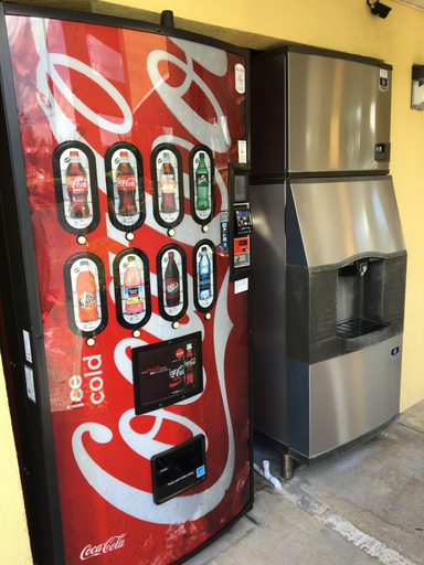 Food & Drinks 4, Days Inn by Wyndham Lamont/Monticello, Jefferson