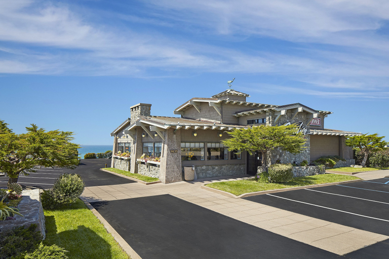Exterior & Views 2, Cavalier Oceanfront Resort, San Luis Obispo