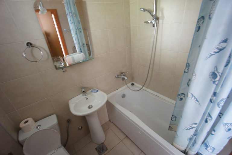 Bathroom 3, Petrovac Bay Apartments