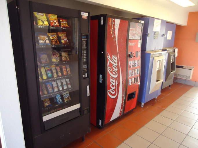 Food & Drinks 5, Motel 6 Amarillo, TX - West, Potter