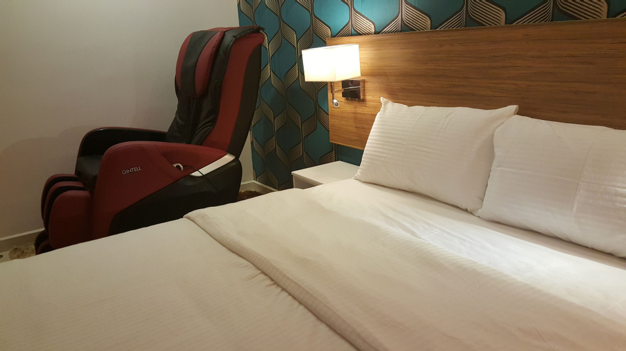 Bedroom 8