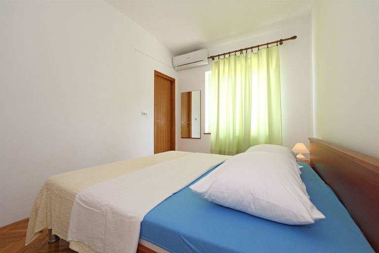 Bedroom 2, Apartments Ivan, Nin