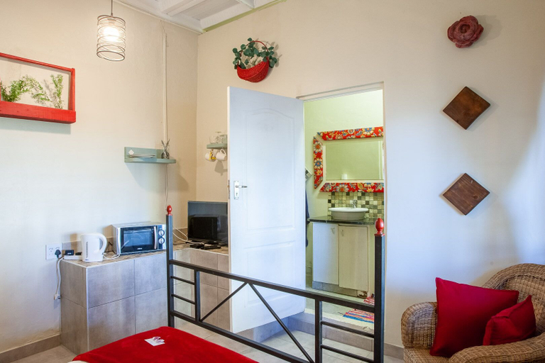 Others 5, Bedrock Guest Studios, City of Cape Town