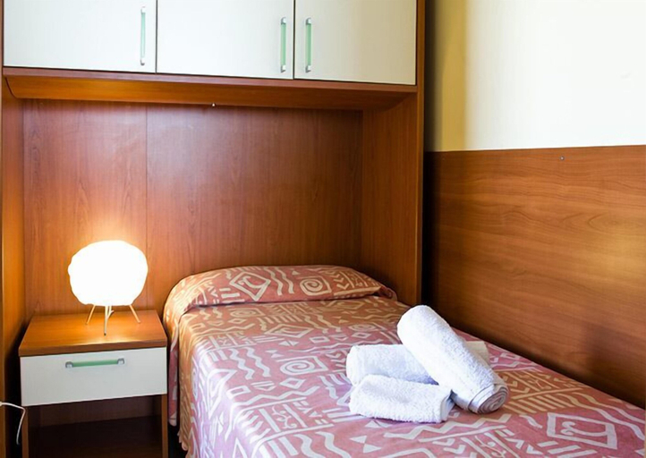 Bedroom 2, Residence le Stelle, Rimini
