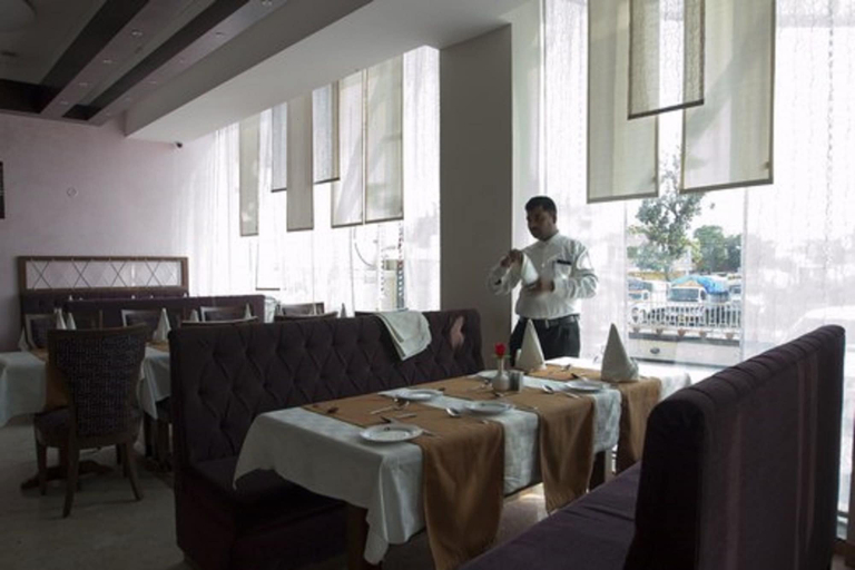 Food & Drinks 5, Hotel The Amaris, Dehradun