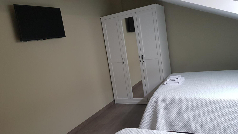 Bedroom 2, Hotel El Balcón, Asturias