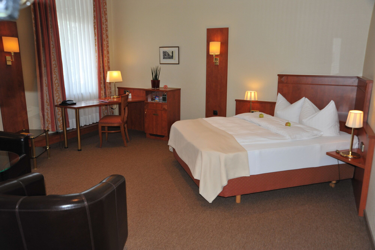 Bedroom 5, Hotel Rheinischer Hof, Heinsberg