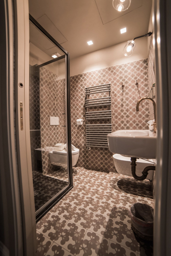 Bathroom 5, La Fonderia Firenze, Florence