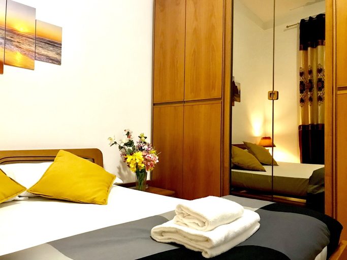 Bedroom 2, Colosseum luxury room, Rome