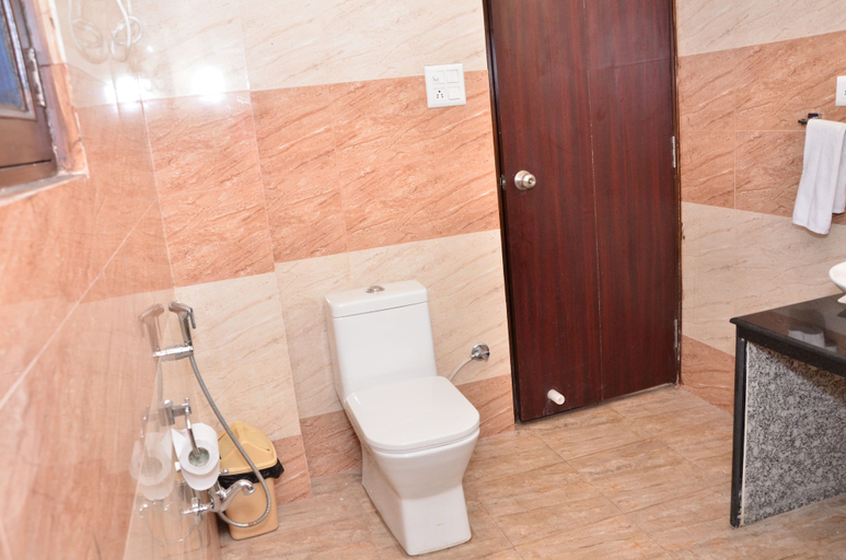 Bathroom 4, Raj Regency, Jaipur