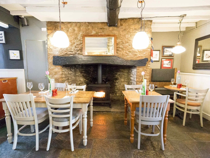 Food & Drinks 5, The Plough Bicester, Oxfordshire