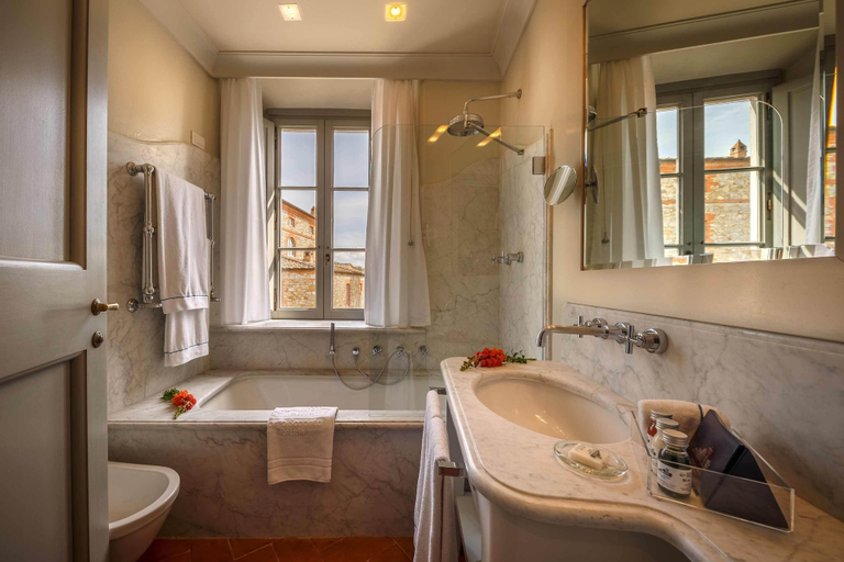 Bathroom 5, Borgo Scopeto Wine & Country Relais, Siena
