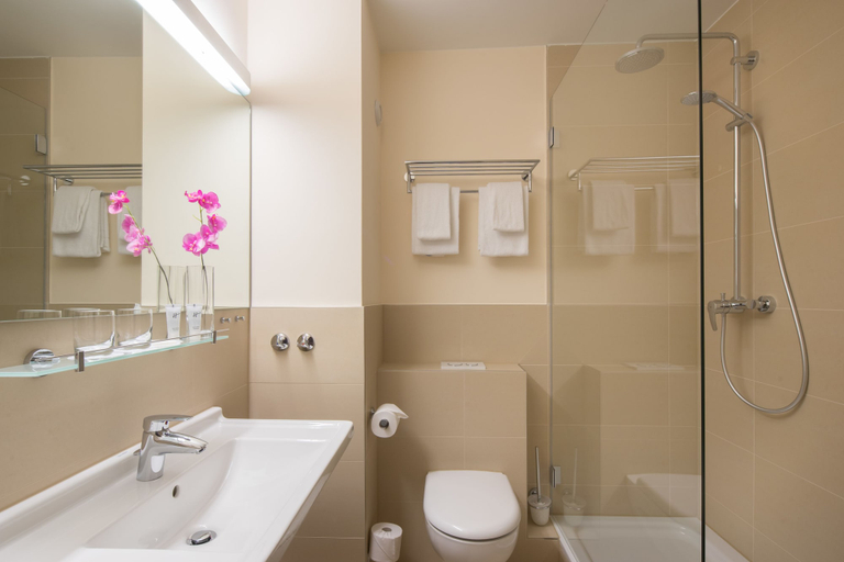Bathroom 4, Apartment-Hotel Hamburg Mitte, Hamburg