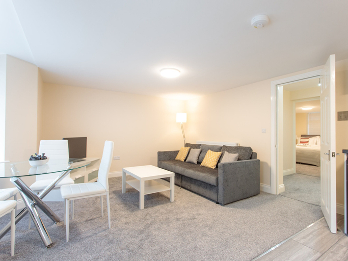 Others 5, Dartford Luxurious Apartment, Kent