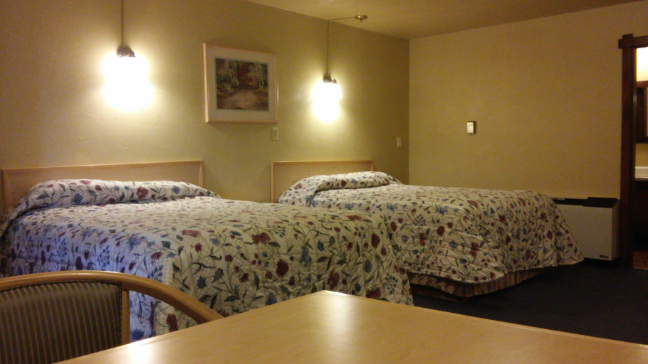 Bedroom 2, Budget Host Longhorn Motel, Arapahoe