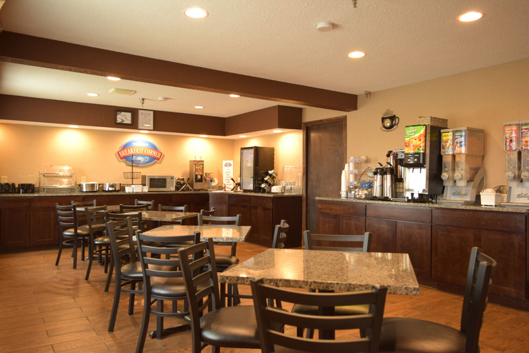 Food & Drinks 5, Baymont by Wyndham Holland, Ottawa