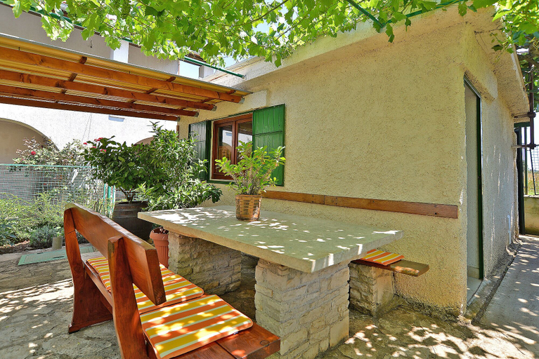 Others 5, Apartment 1174, Fažana