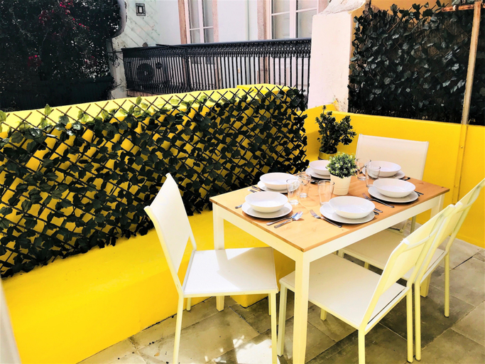 Others 5, Charming Flat with Great Terrace, Best Location, Lisbon