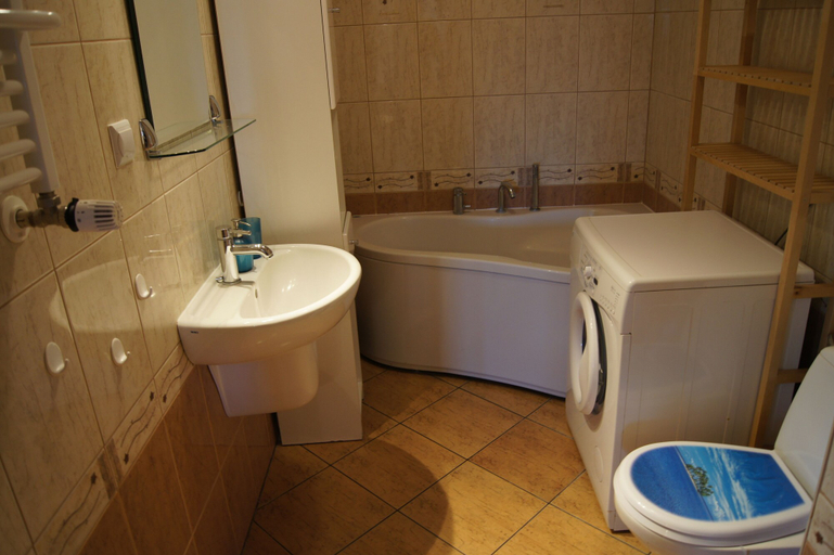 Bathroom 4, Apartamenty Usteckie - Na Wydmie, Słupsk