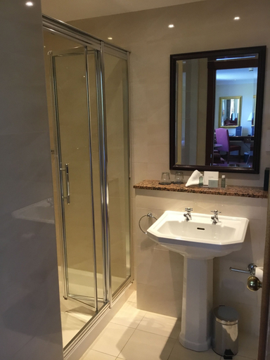 Bathroom 4, Macdonald Drumossie Hotel, Highland