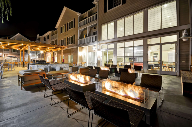 Food & Drinks 5, Homewood Suites by Hilton Oakland-Waterfront, Alameda